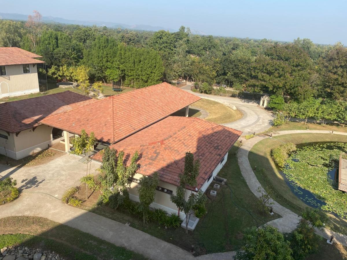 Bhanu The Fern Forest Resort & Spa, Jambughoda Екстер'єр фото