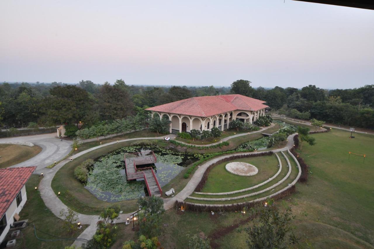 Bhanu The Fern Forest Resort & Spa, Jambughoda Екстер'єр фото