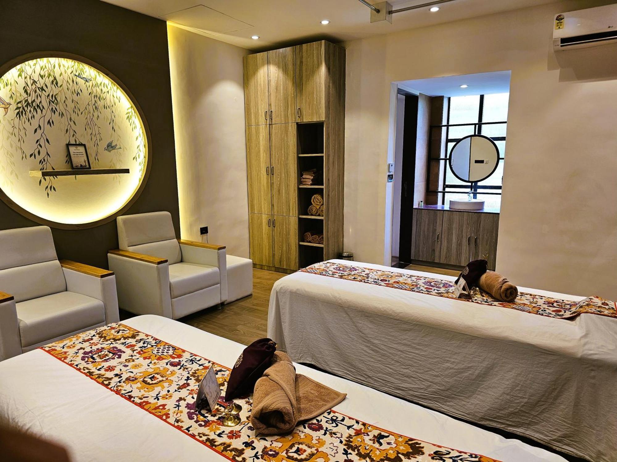 Bhanu The Fern Forest Resort & Spa, Jambughoda Екстер'єр фото